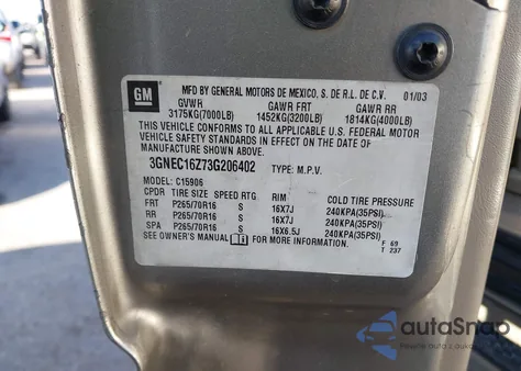 2003 Chevrolet Suburban 1500 Ls z USA, uszkodzony, nr VIN 3GNEC16Z73G206402